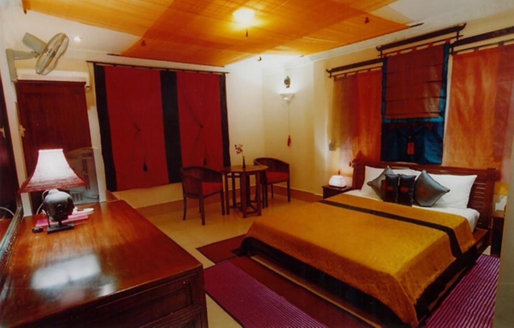 Red Hibiscus Hotel Phnom Penh Extérieur photo