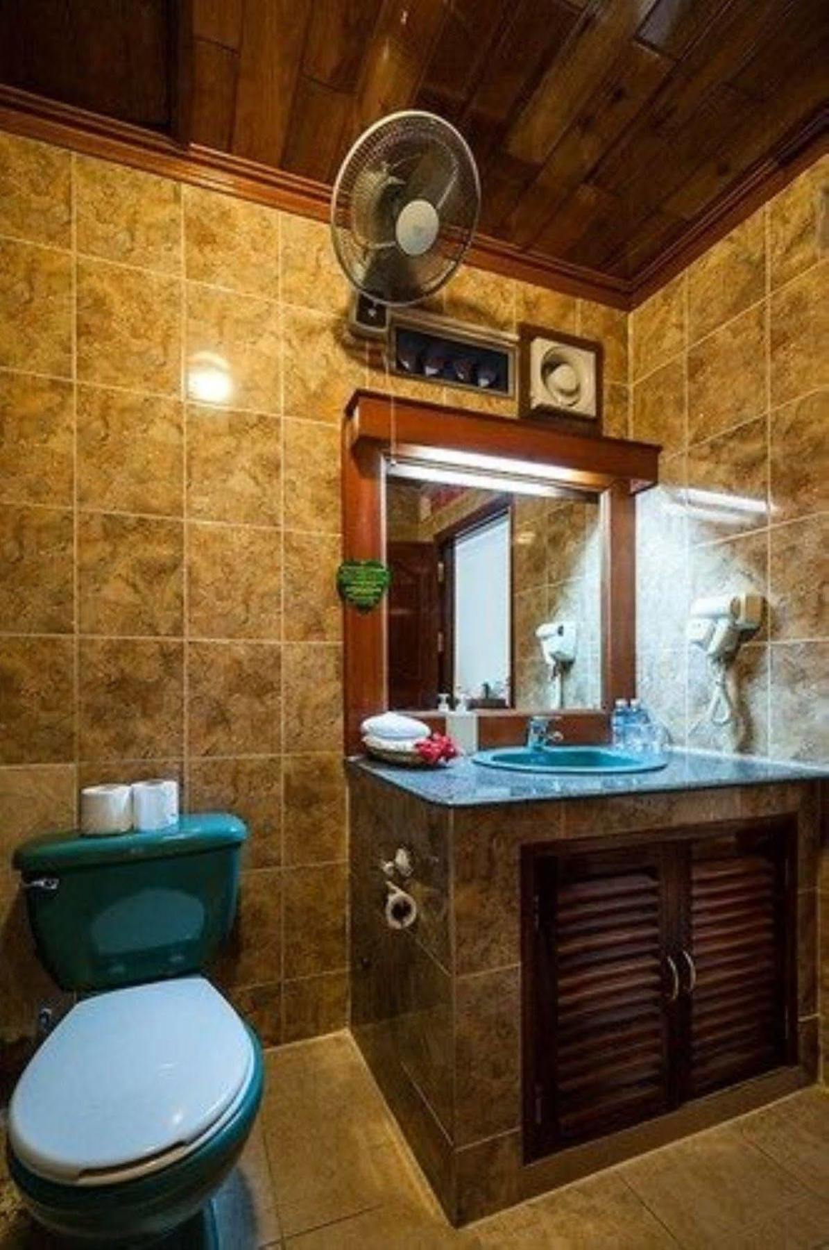 Red Hibiscus Hotel Phnom Penh Extérieur photo